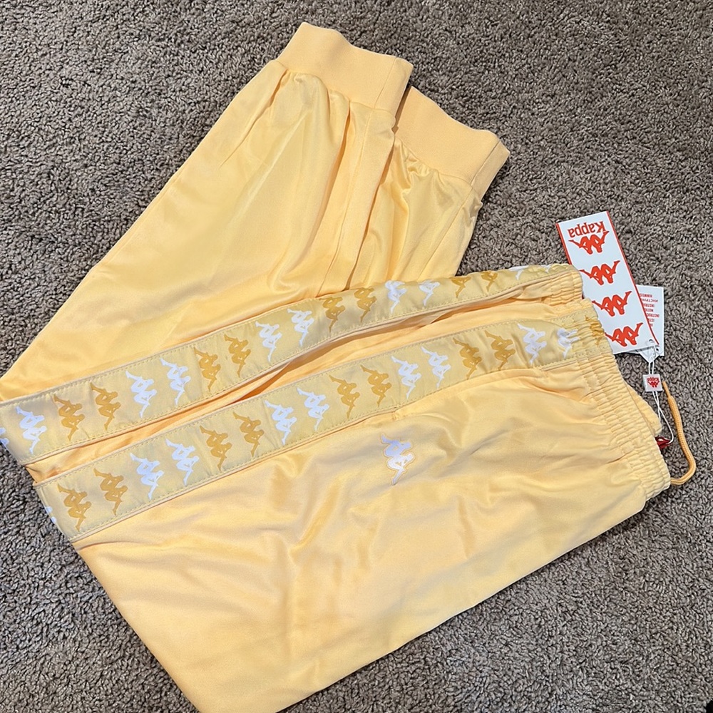 XL NWT KAPPA SPORT PANTS